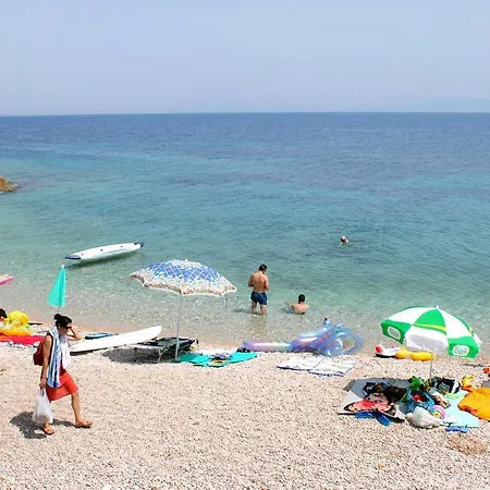 Zavala 553f Jelsa (Hvar)
